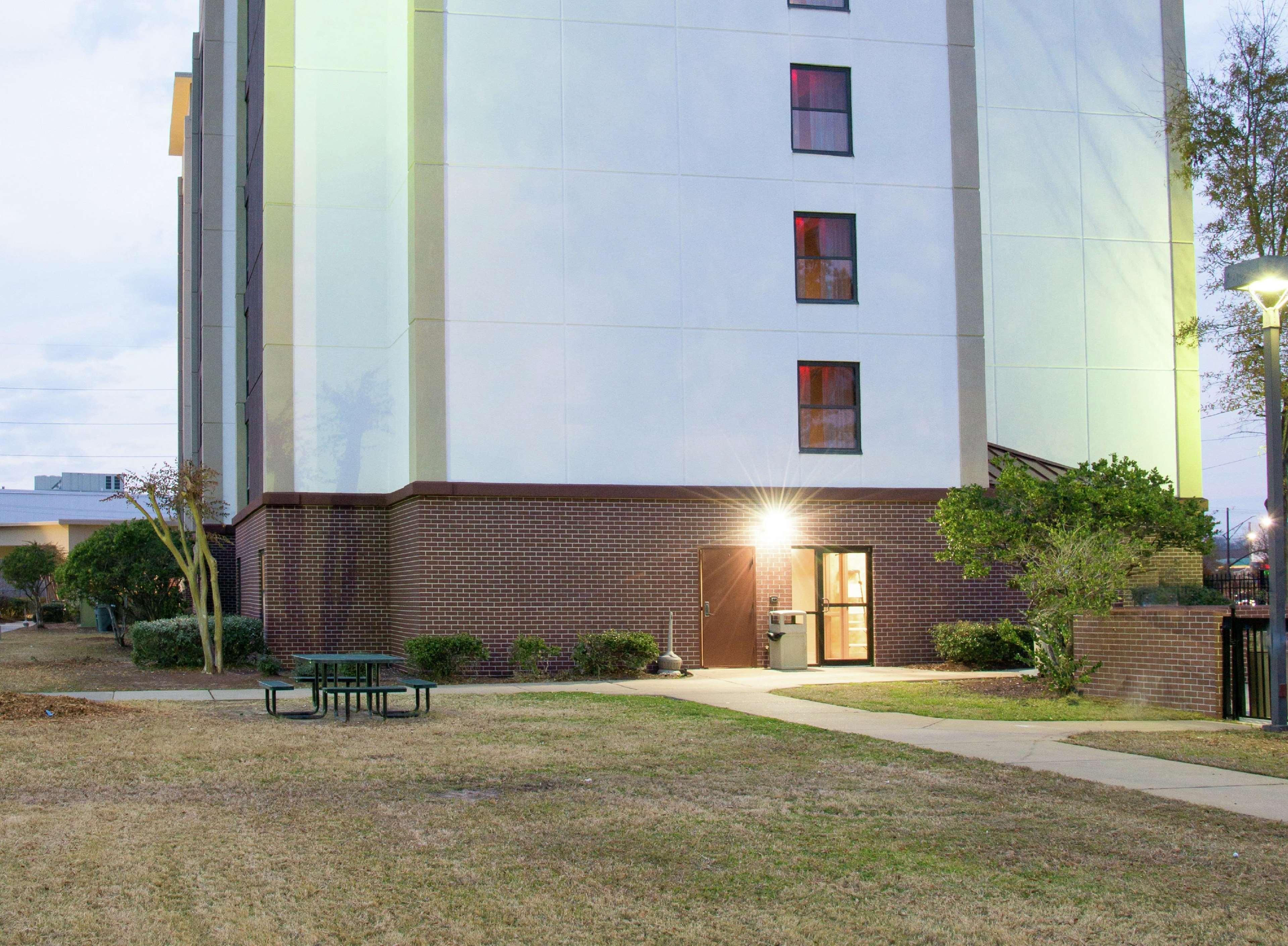 Hampton Inn & Suites Jackson Coliseum Luaran gambar